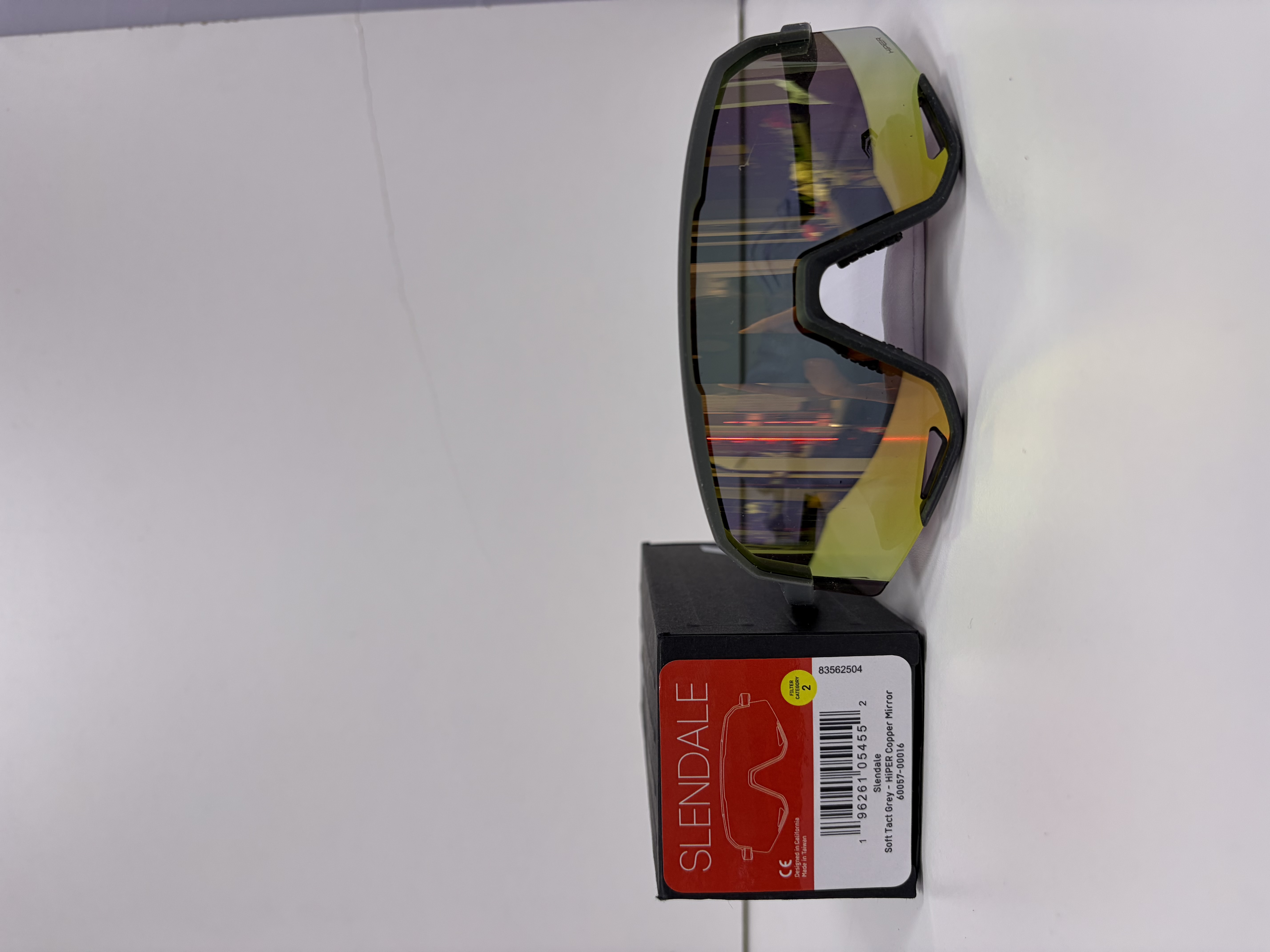 IMG - Slendale Soft Tact Grey - HiPER Copper Mirror